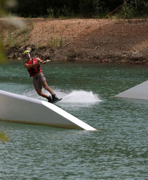 Visiter DYNAMITE WAKEPARK