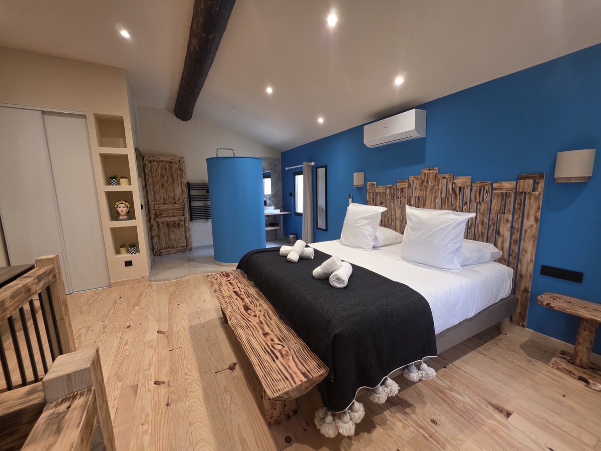 Chambre-villa-citron-arles literie tout confort